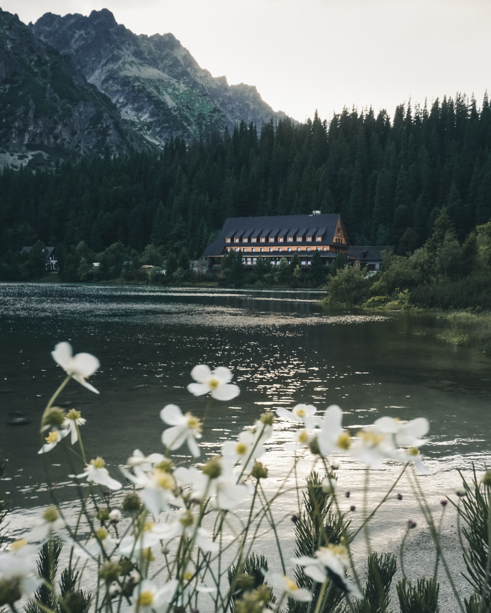 Einsames Hotel in der Hohen Tatra