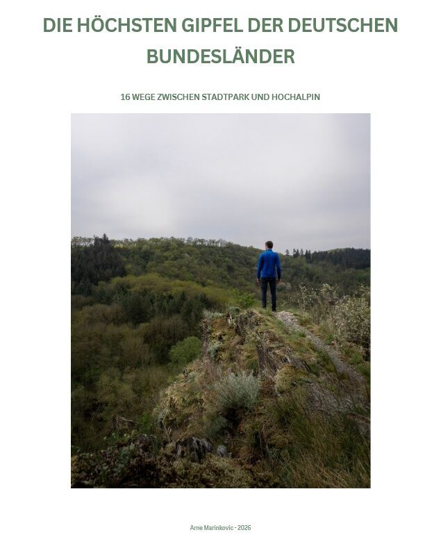 Titelseite des Wanderführers „Die höchsten Gipfel der deutschen Bundesländer“ mit Wanderer auf einem Felsgrat.